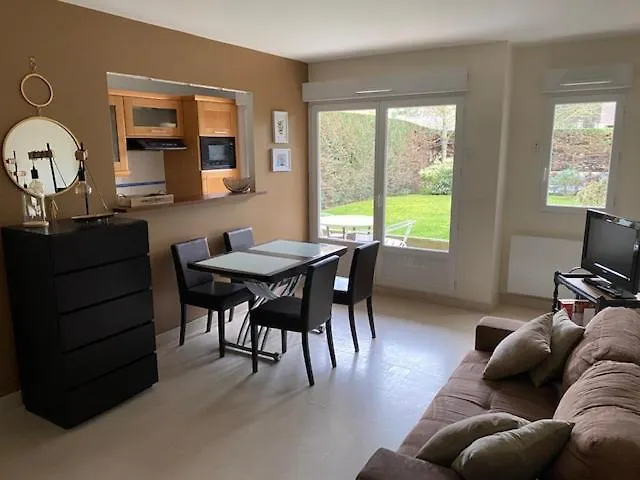 Cosy, Confort, A Deux Pas De La