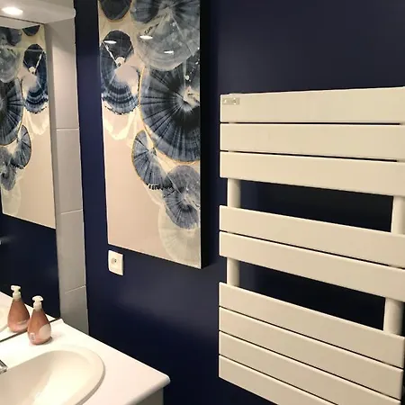 Cosy, Confort, A Deux Pas De La