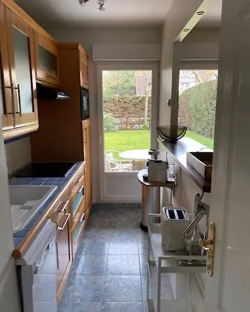 Cosy, Confort, A Deux Pas De La